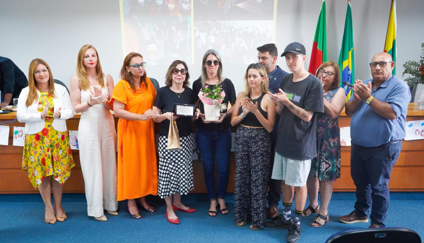 Centro Integrado Amanhecer comemora 1 ano e homenageia Paula Schuch