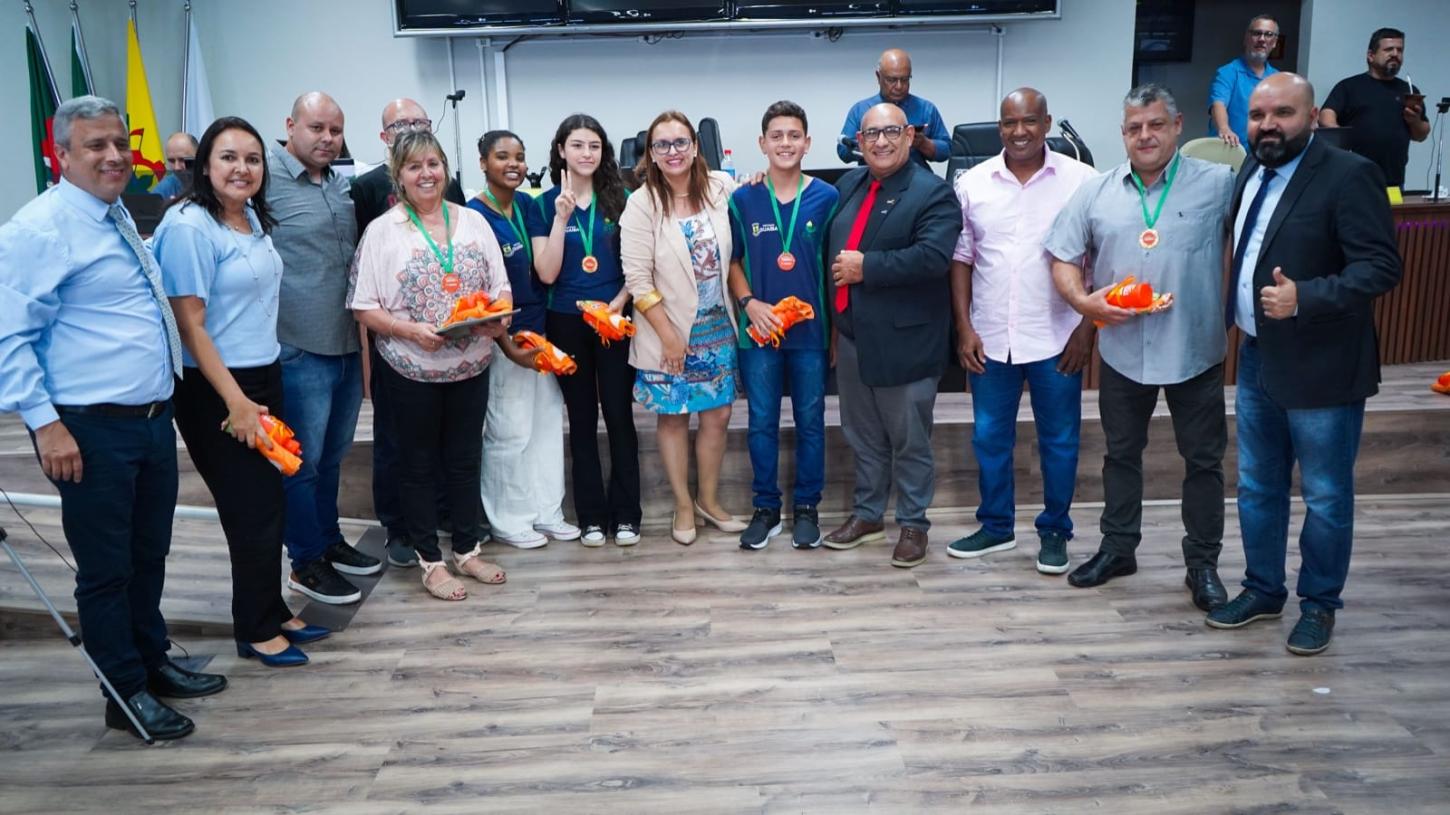 Escolas de Guaíba recebem premiação da 2ª Mostra Científica e Cultural