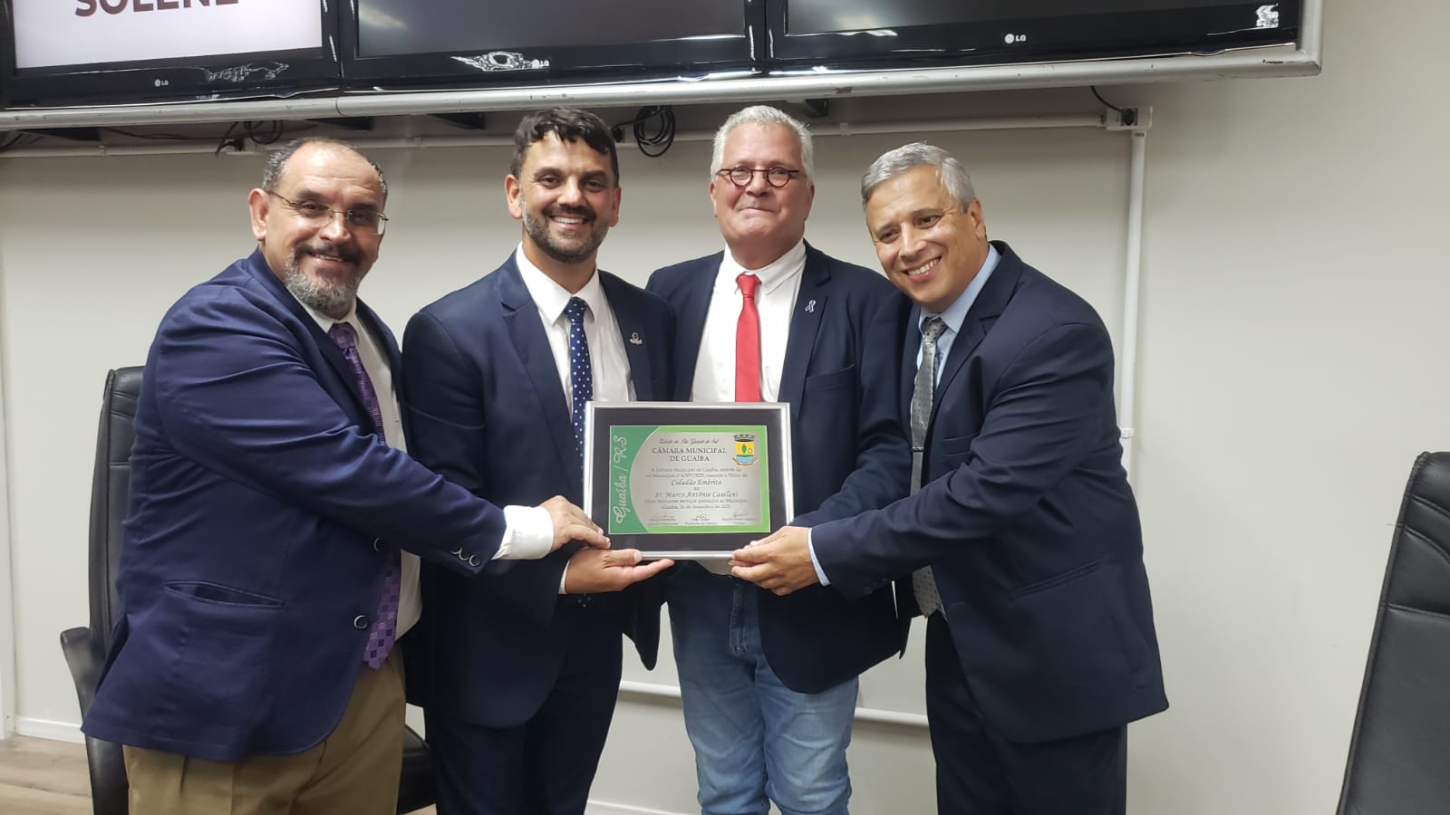 Marco Caselani recebe título de cidadão emérito de Guaíba