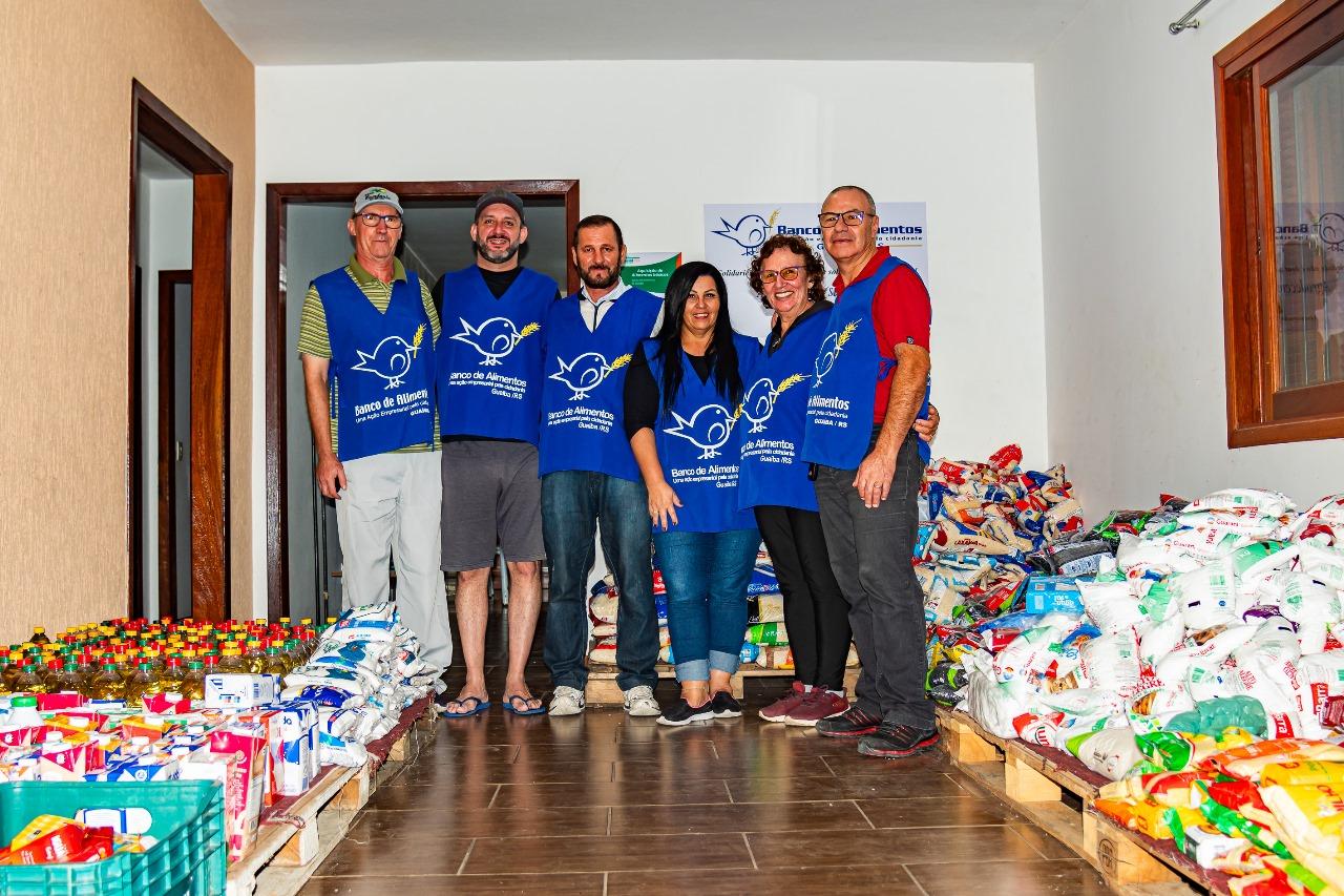 Banco de Alimentos arrecada mais de 2 mil quilos de alimentos no Sábado Solidário