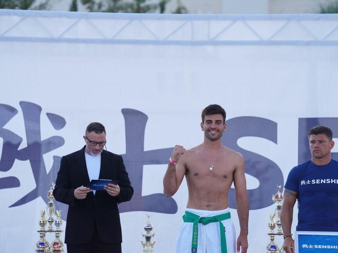 Atleta guaibense Ricardo Luckei conquista título mundial de Kickboxin na Bulgária