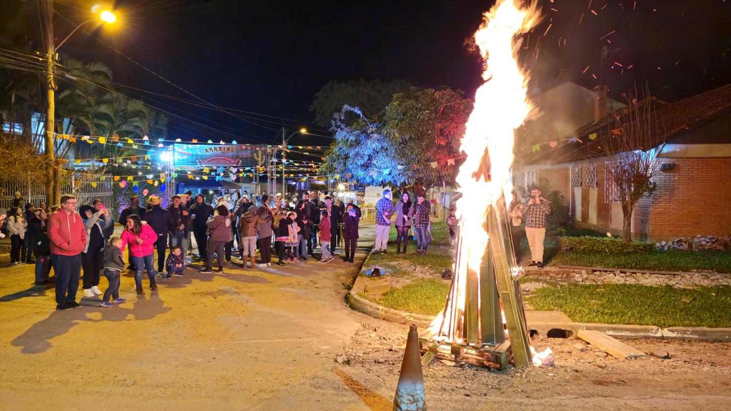 Festa Junina reúne moradores do bairro Loteamento do Engenho