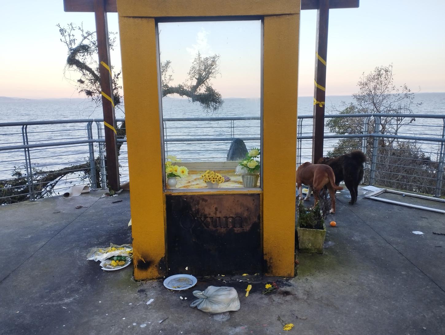 Imagem da Mãe Oxum foi retirada após o desmoronamento do calçadão da praia da Alegria