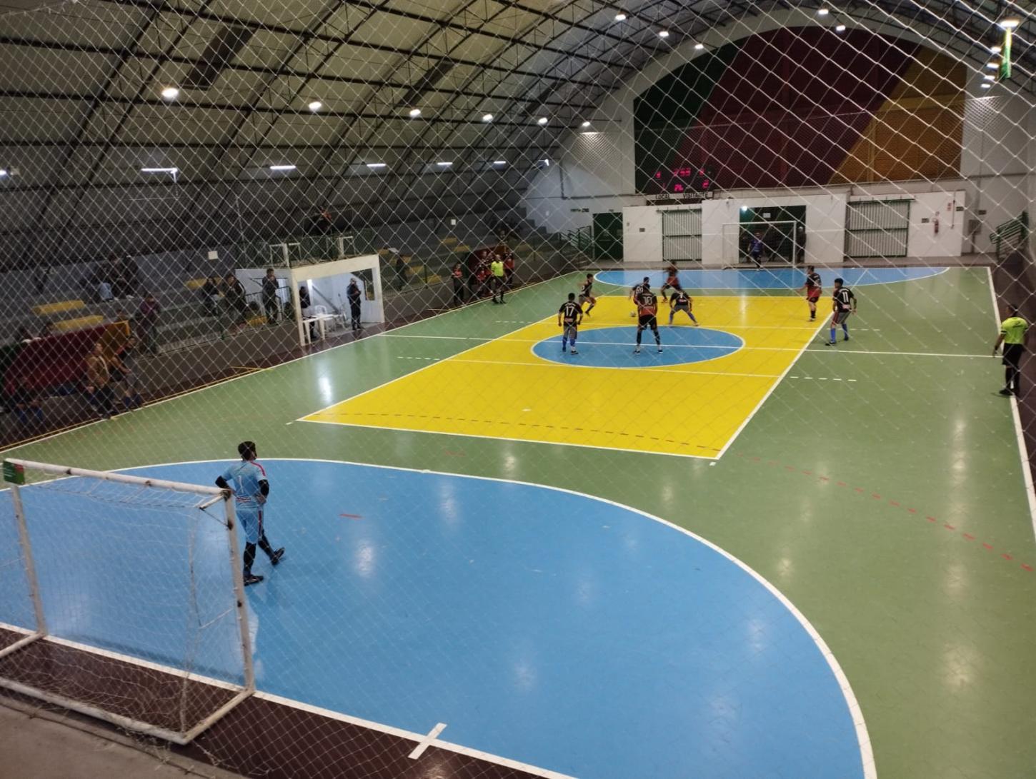 Campeonato Municipal de Futsal de Guaíba começa com quatro jogos e 27 gols