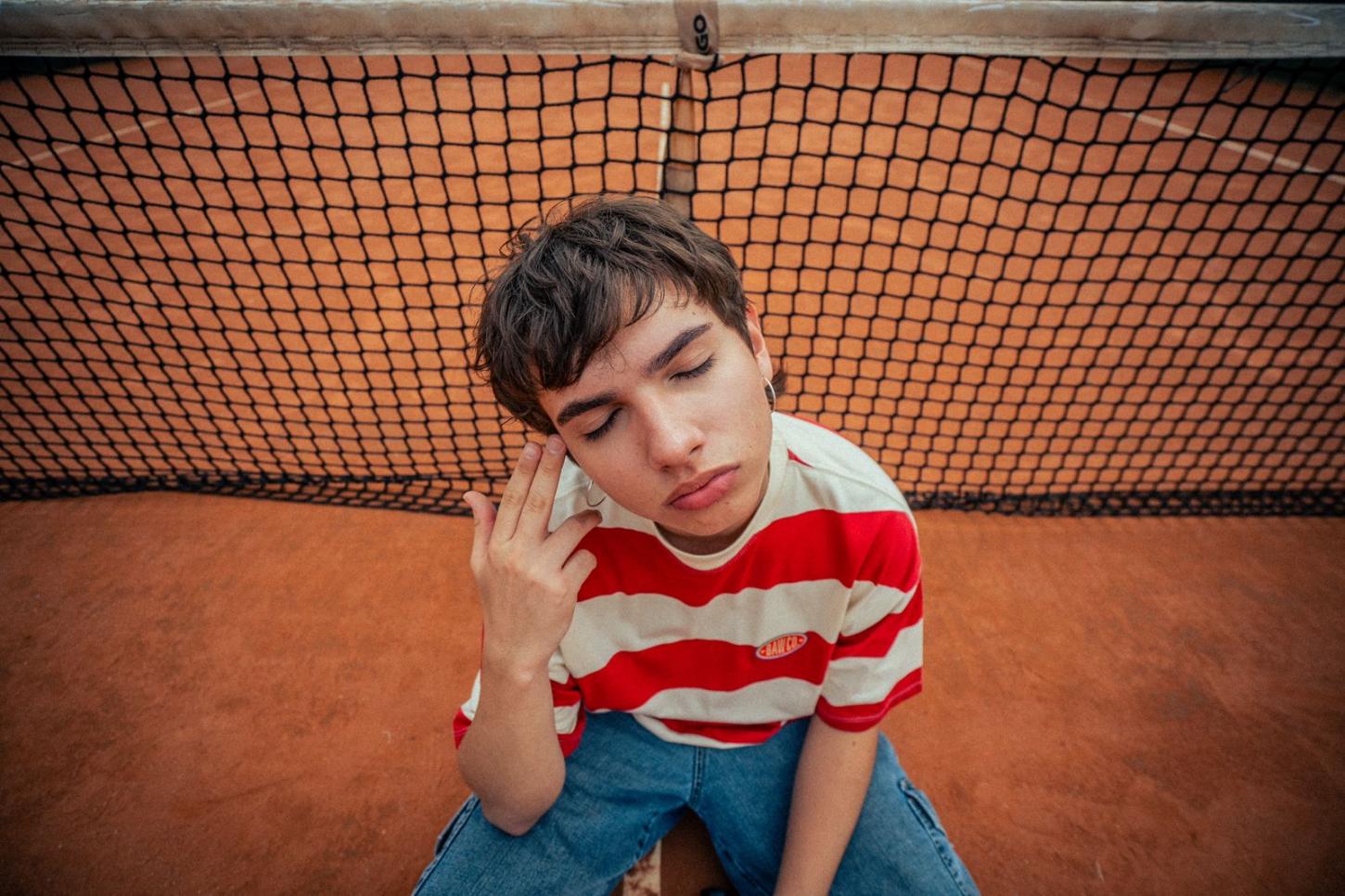 Cantor guaibense Arthur Seidel lança videoclipe da música 