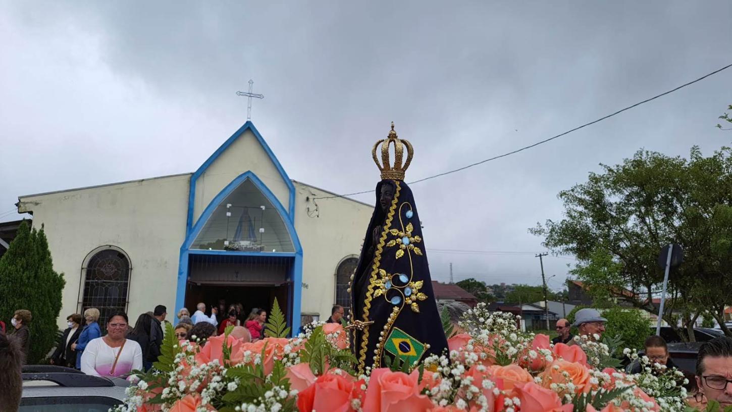 Fiéis participam da programação da Festa de Nossa Senhora Aparecida em Guaíba