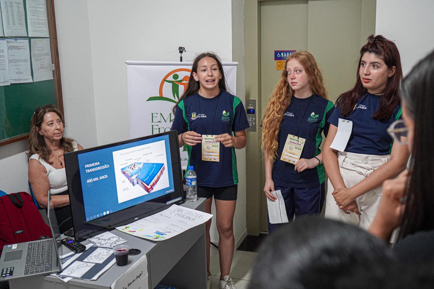 Estudantes das escolas municipais de Guaíba apresentam trabalhos na Mostra do Conhecimento