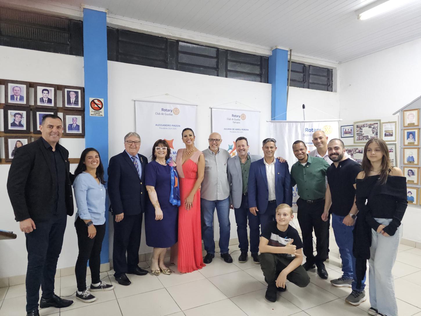 Guaíba recebe visita do governador de Rotary, Sidnei Conrad, e clubes empossam novos associados