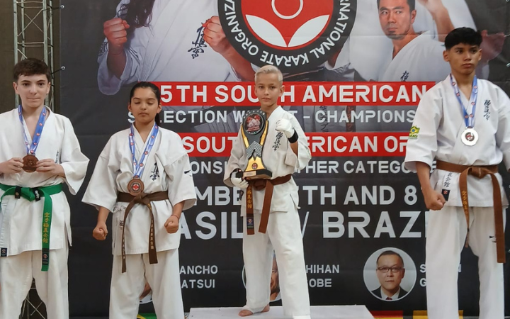 Atletas de Guaíba são destaques no 15⁰ Campeonato Sul-Americano de Karate Kyokushin, em Brasília