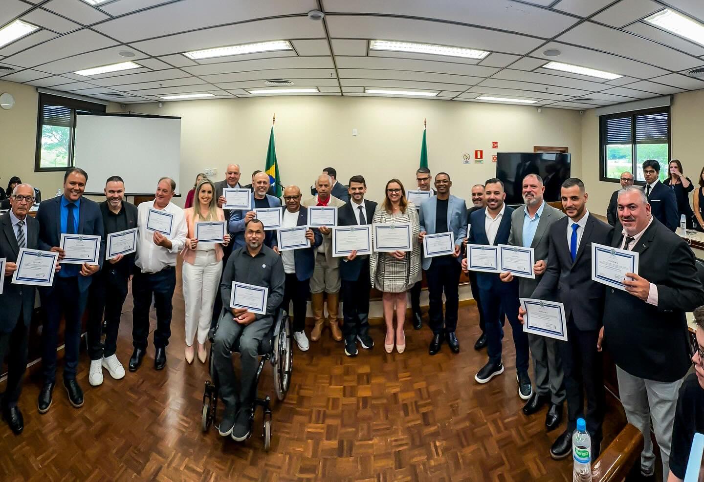 Maranata, Claudinha Jardim e vereadores eleitos são diplomados no Fórum de Guaíba