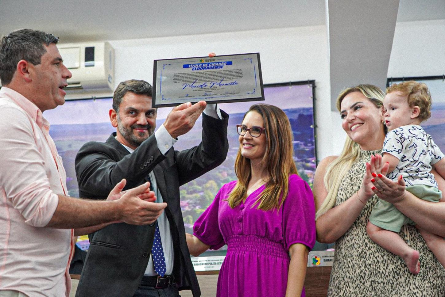 Prefeito Marcelo Maranata recebe título de cidadão honorário de Eldorado do Sul