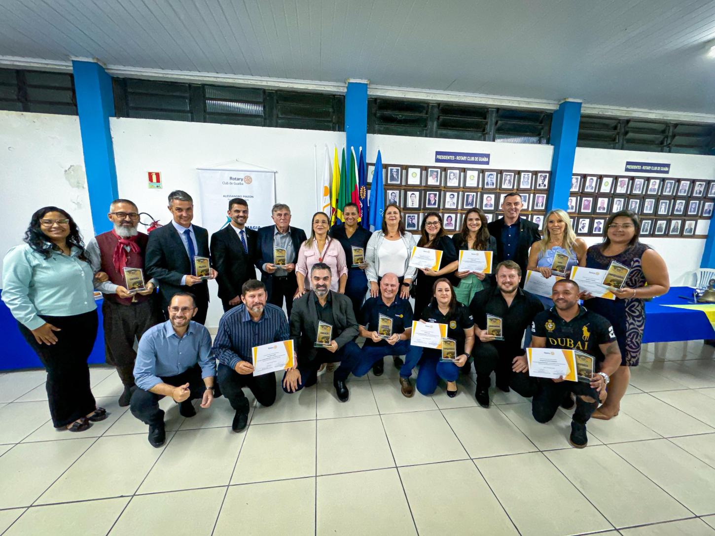 Rotary Guaíba homenageia profissionais e entidades que atuaram na enchente de maio