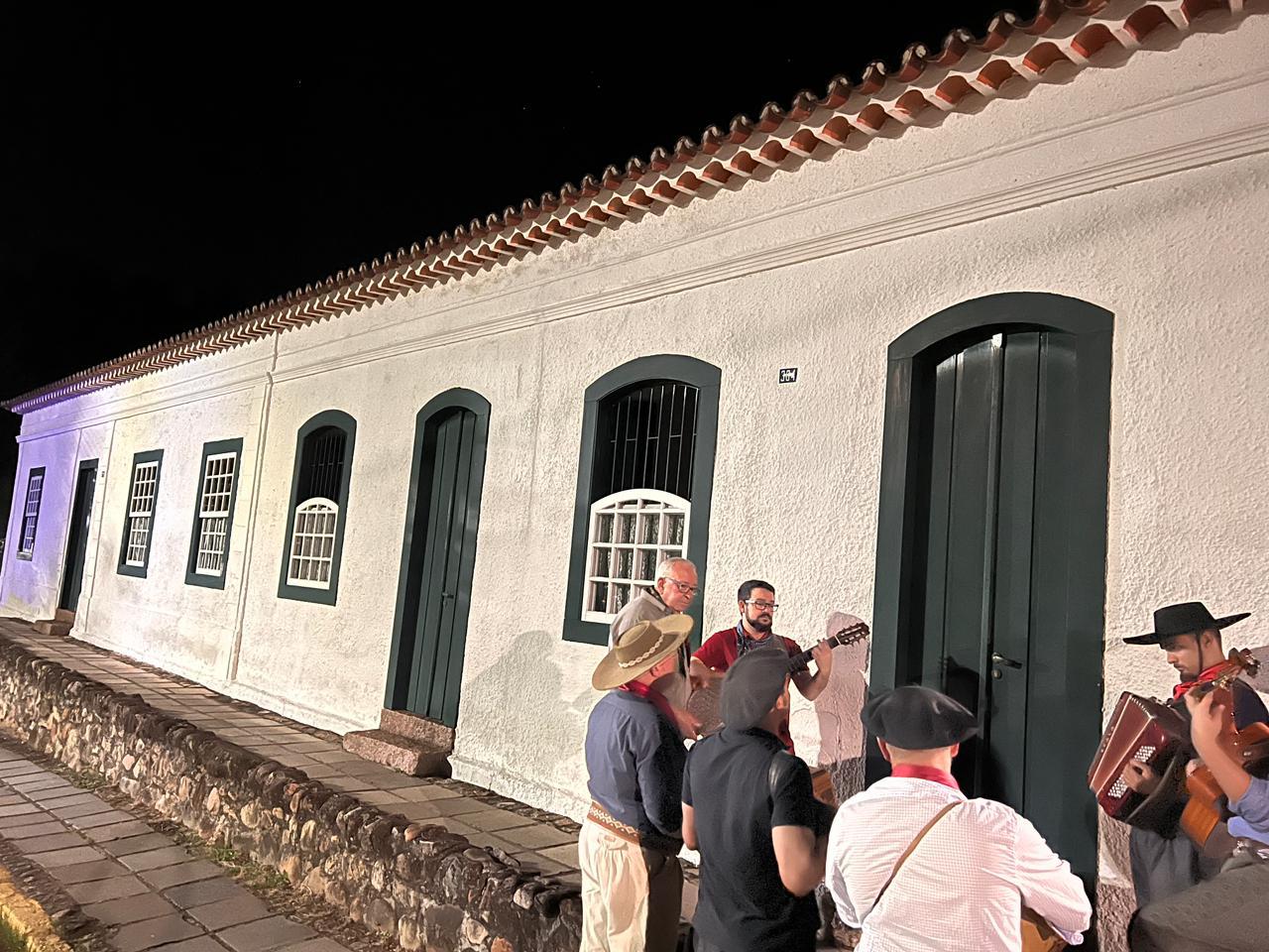 Casa de Gomes Jardim resgata a tradição do Terno de Reis
