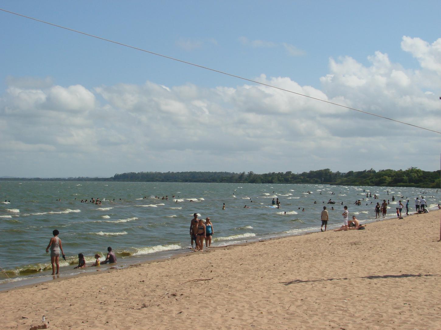 Praia da Alegria segue imprópria para banho, aponta Fepam