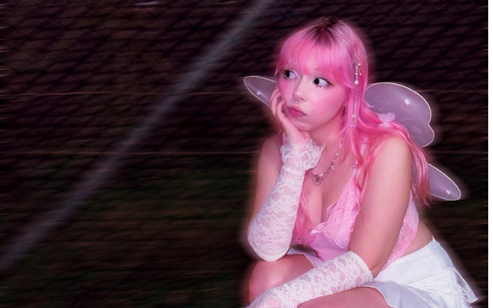 Adrelise lança a música 