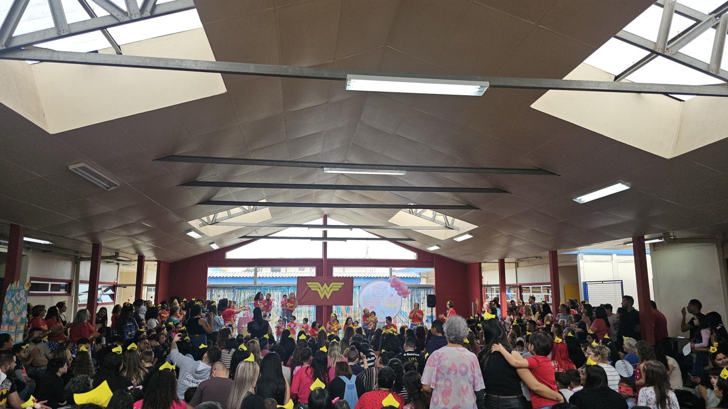 Um ano depois da enchente, escola Noely Klein Varella realiza sábado letivo em homenagem ao Dia das Mães