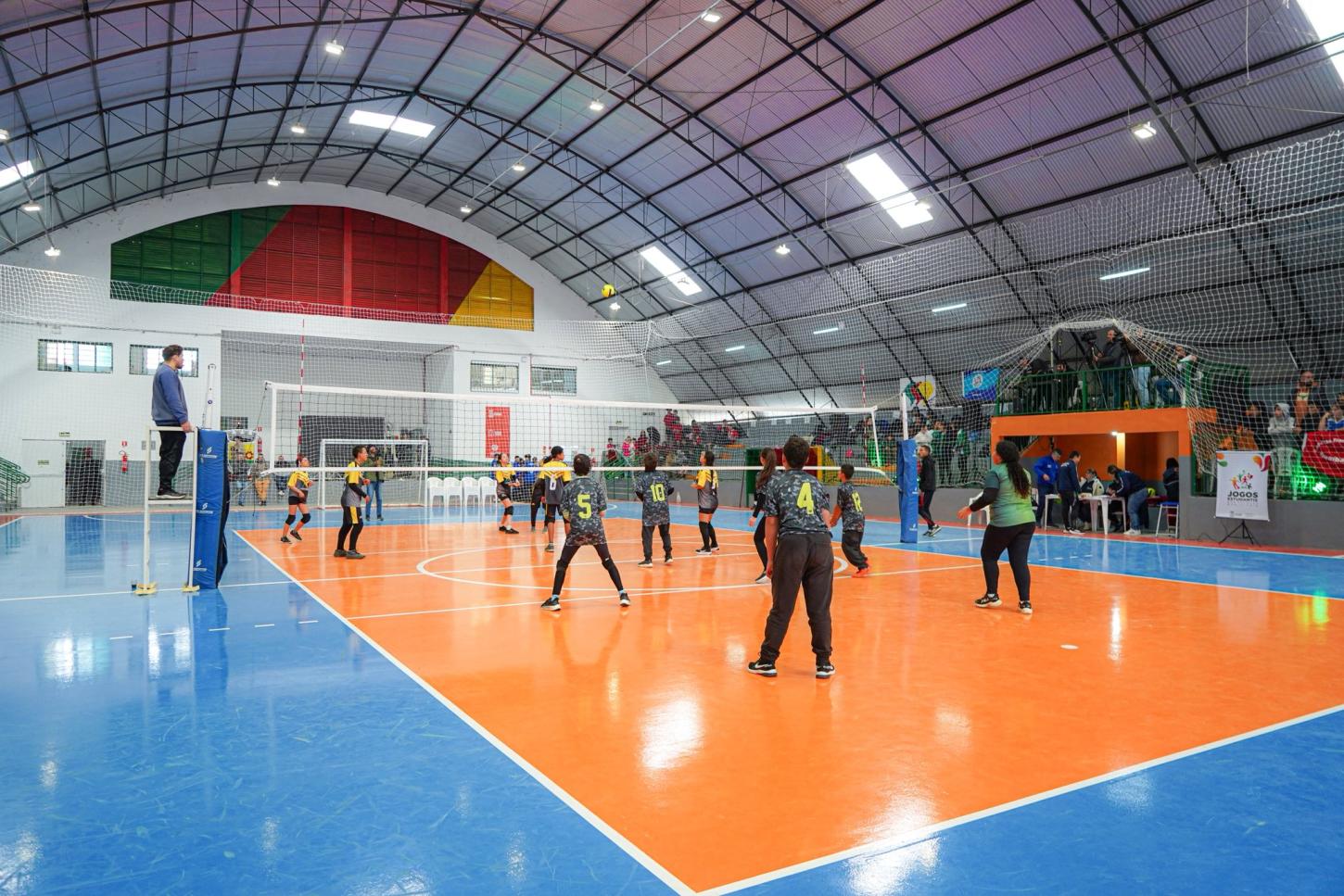 Centenas de alunos participam dos Jogos Estudantis das Escolas Municipais de Guaíba