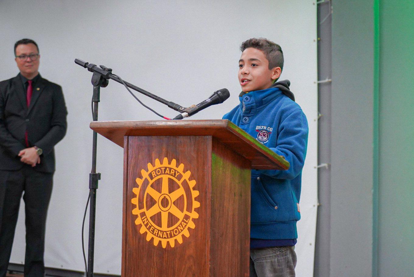 Participantes do 3º Concurso Escolar de Oratória emocionam o público