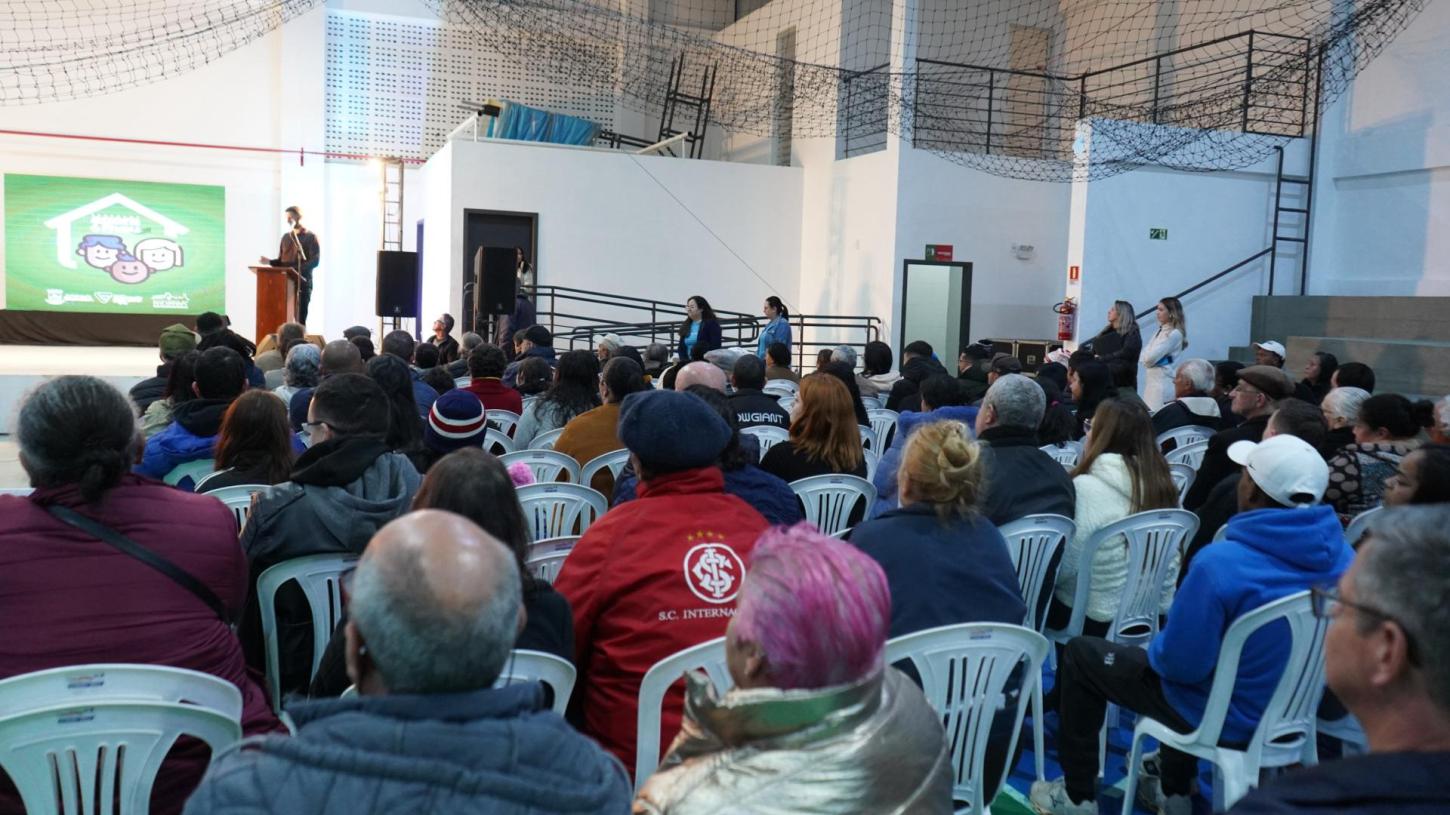 Prefeitura de Guaíba entrega mais de 400 matrículas de propriedade definitiva na Cohab-Santa Rita