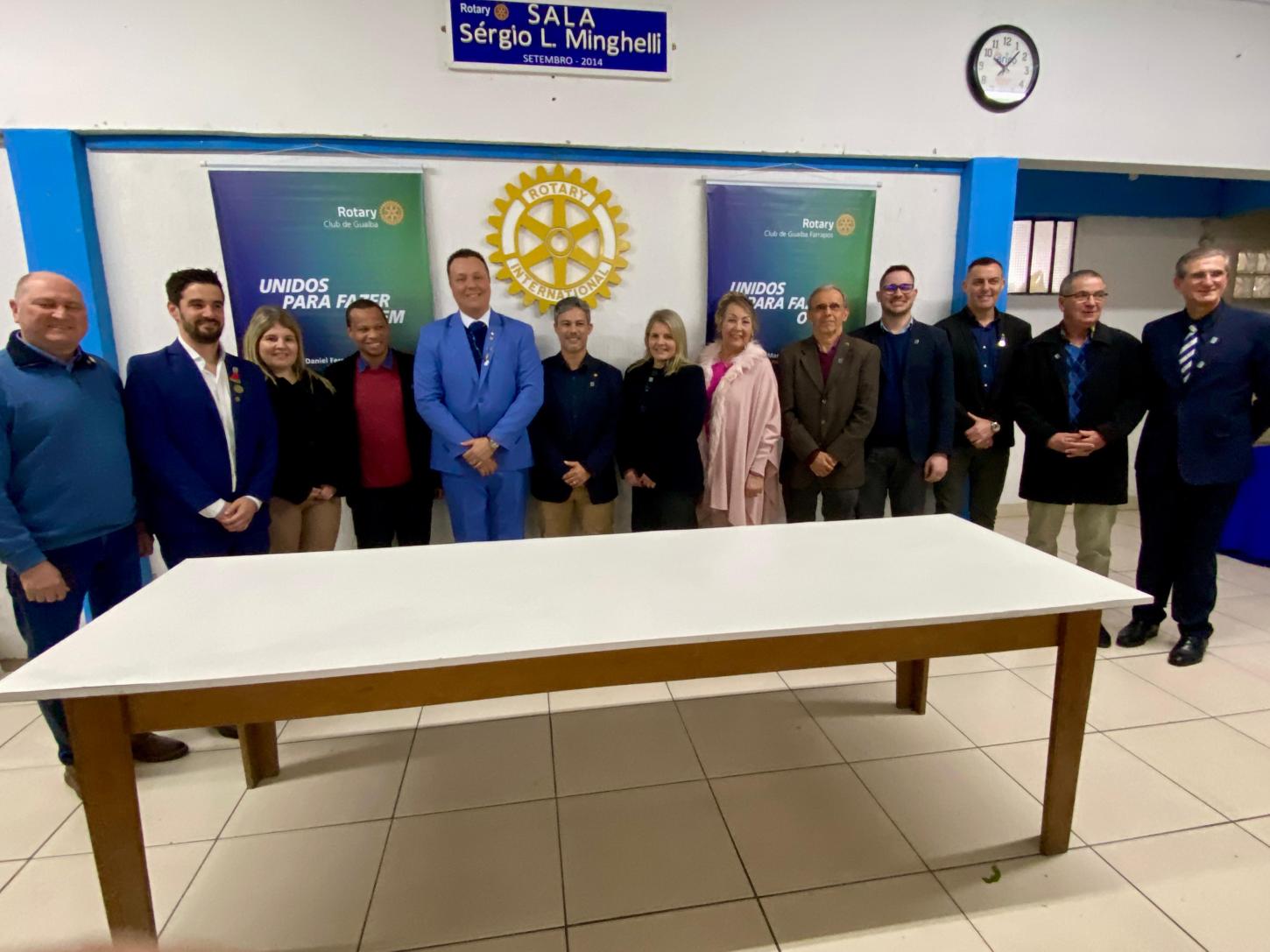 Rotary Clubs e Interact de Guaíba empossam novas diretorias para o ano rotário 2025-2026