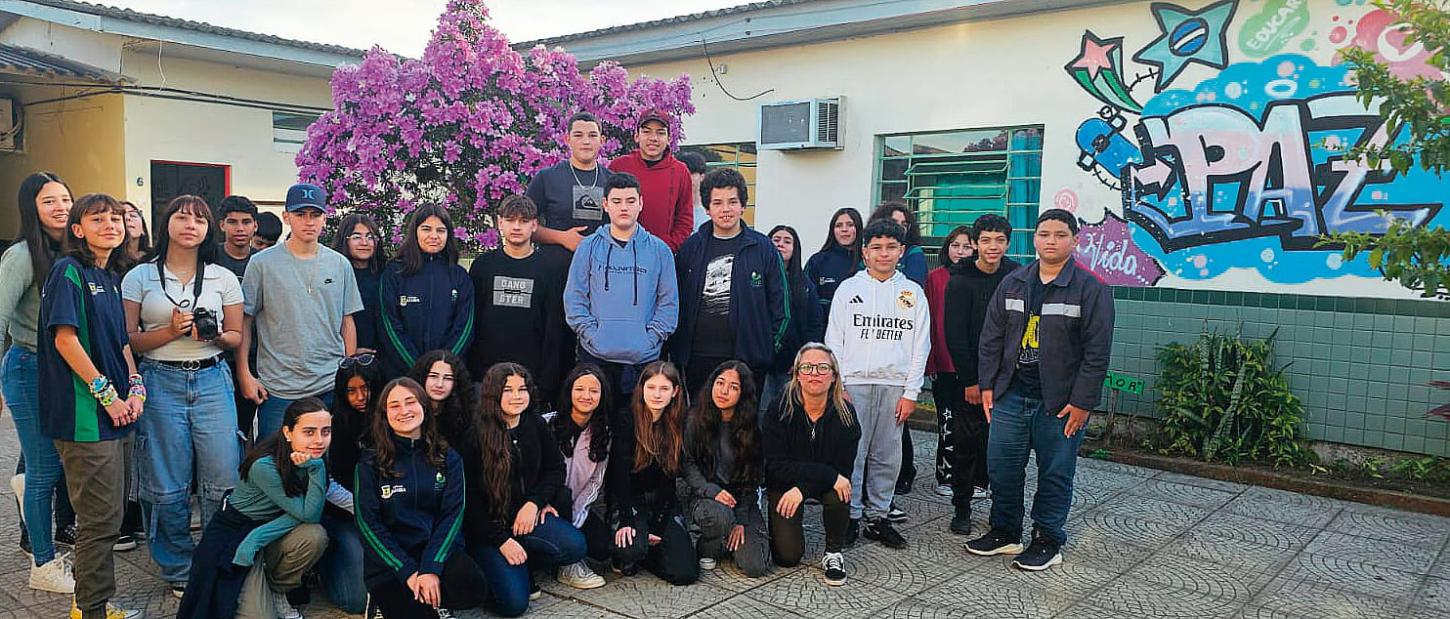 Escolas municipais recebem oficinas de fotografia