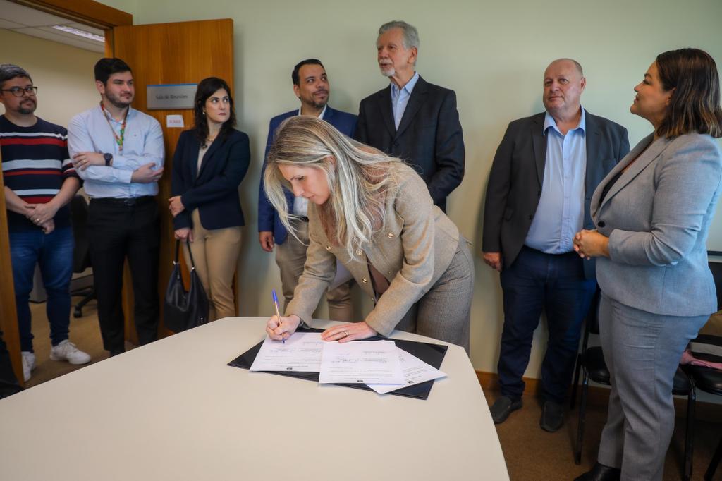 Guaíba adere a projeto-piloto do Ministério Público para ampliar a coleta de lixo eletrônico