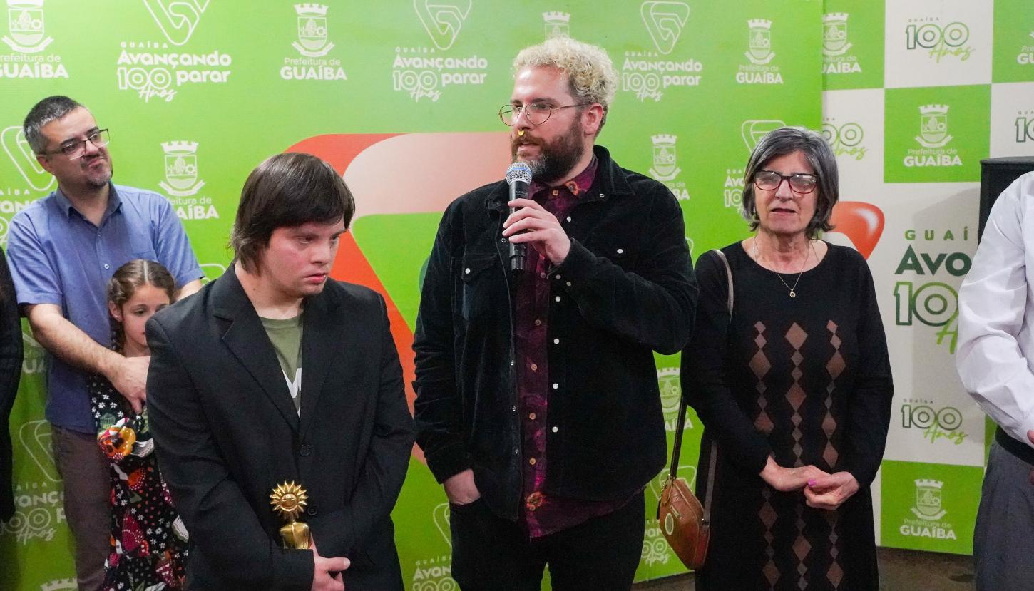 Guaíba homenageia irmãos Rubert por conquista histórica no Festival de Cinema de Gramado