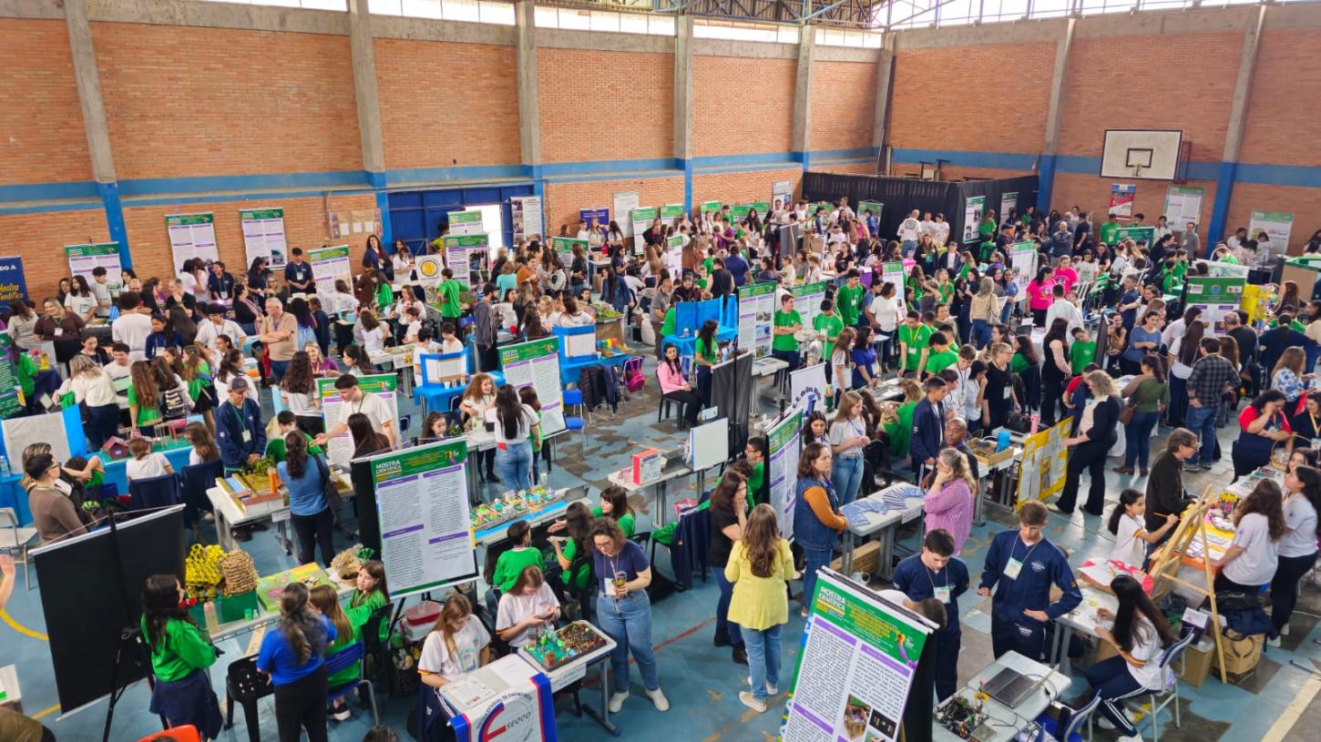 Mostra Científica expõe trabalhos de estudantes de Guaíba e região na escola Solon Tavares
