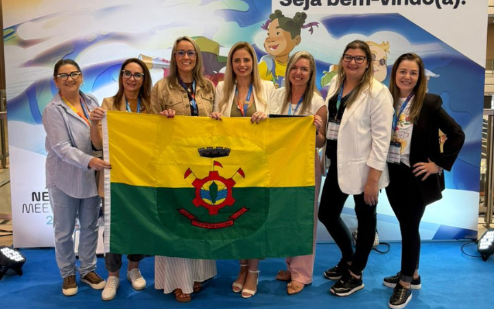 Educação de Guaíba é destaque nacional em evento sobre neurociência e inclusão, em SC