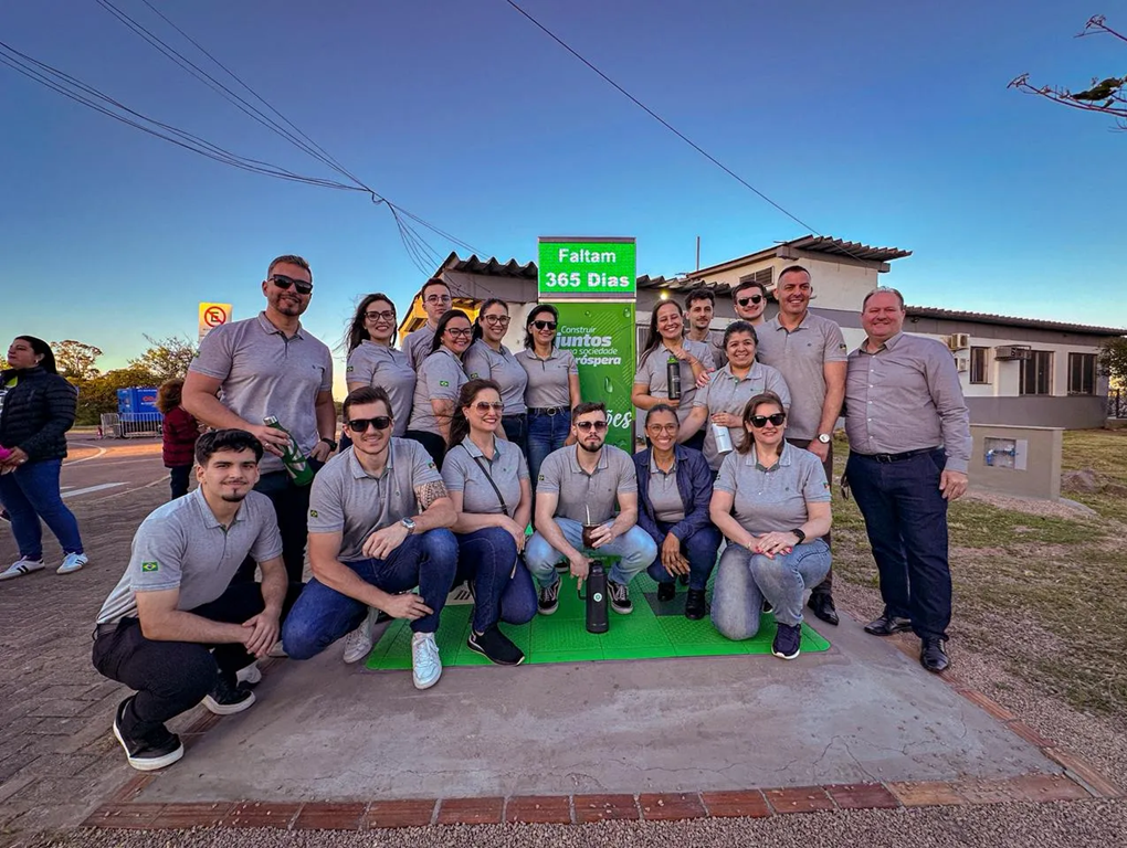 Sicredi inaugura relógio com contagem regressiva para os 100 anos de Guaíba