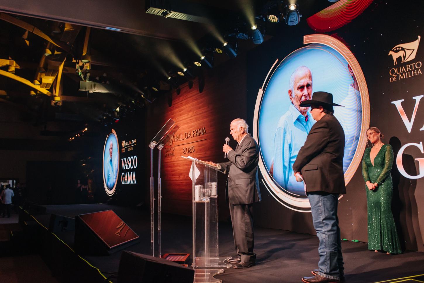 Criador guaibense Vasco da Costa da Gama é homenageado no Hall da Fama do Quarto de Milha, em SP