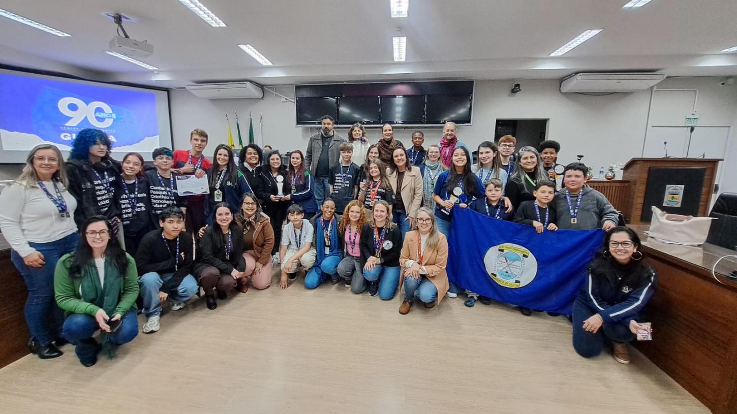 Guaíba premia estudantes e professores na 4ª Mostra Científica e Tecnológica e no 1º Torneio Municipal de Robótica
