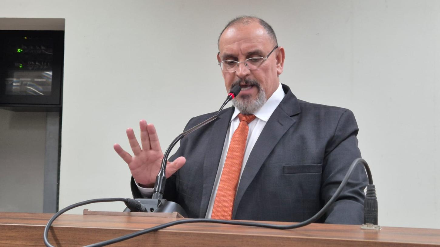 Com possibilidade de instalação de CPI, João Caldas assume como líder do governo na Câmara