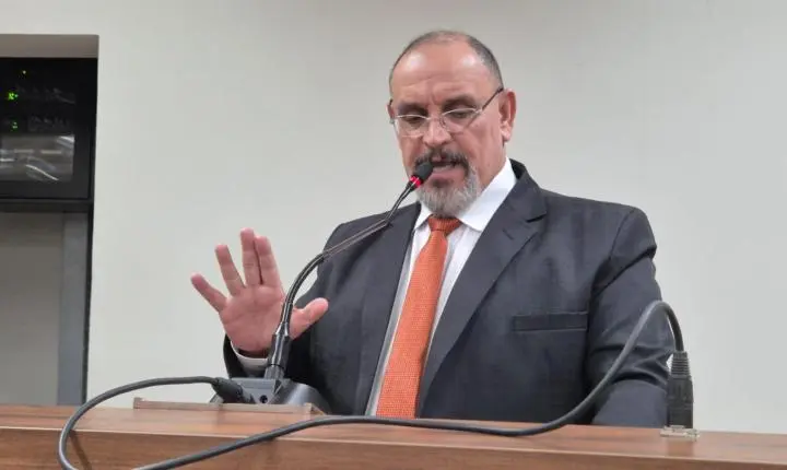 Com possibilidade de instalação de CPI, João Caldas assume como líder do governo na Câmara