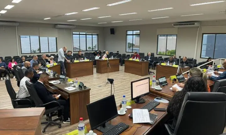 Vereadores de Guaíba protocolam pedido de abertura de CPI para investigar contratos com a Set Service